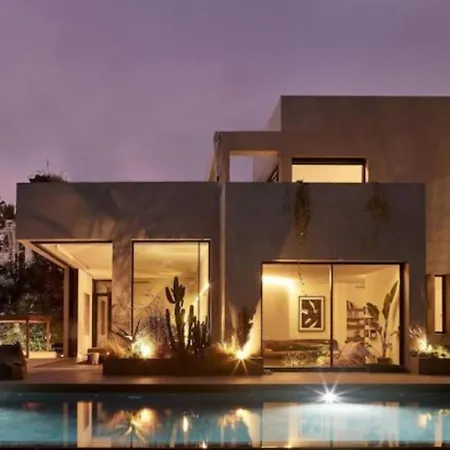Luxury Villa, Fairytale Holiday! Marbella